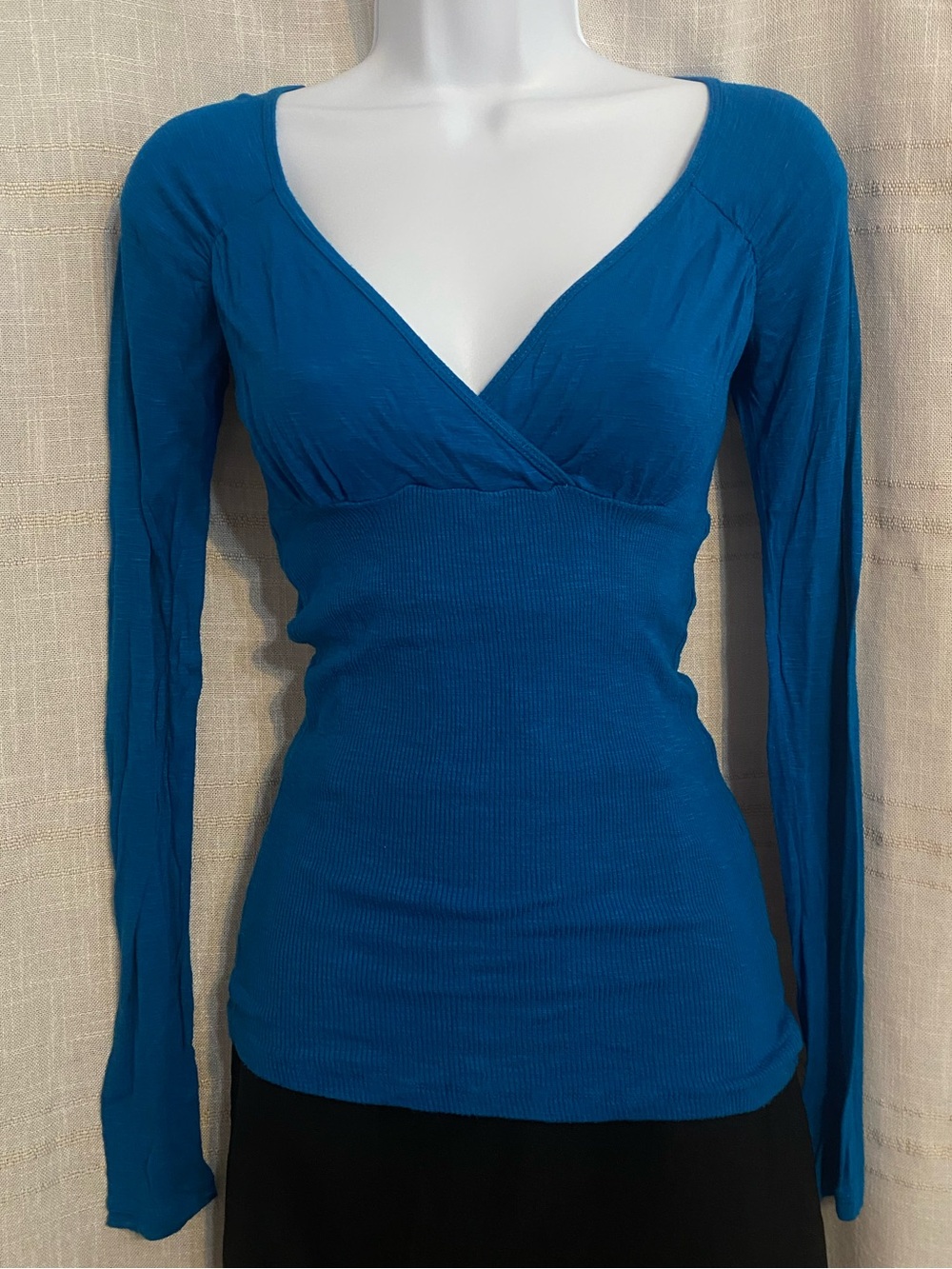 Derek Heart Small S Teal Blue V-Neck Long Sleeve Ribbed Empire Waist Top